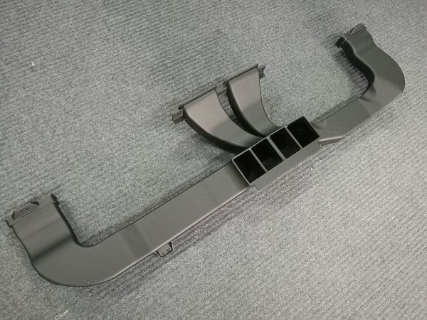 汽車(chē)風(fēng)管(道).jpg 汽車(chē)風(fēng)管(道).jpg